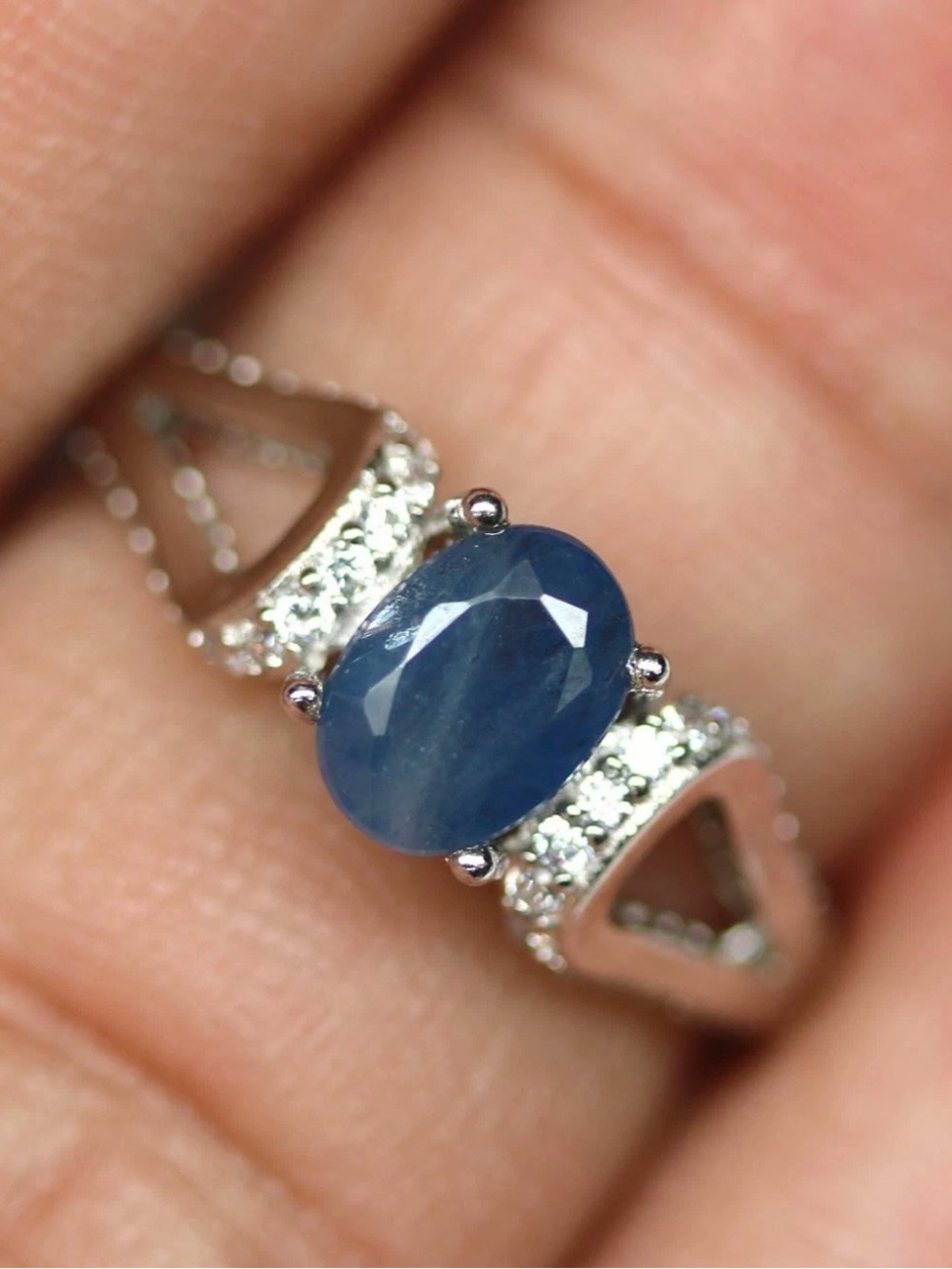 Stunning Natural Blue Sapphire Hidden Accent 925 Sterling Silver Ring Sz 5.75